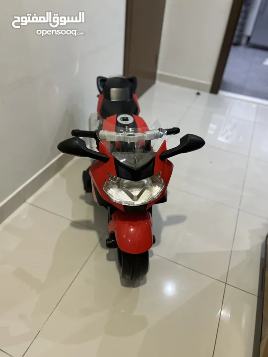 Driving motorcycle for kids (used) موتوسيكل للأطفال (مستخدم)