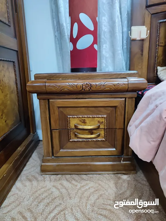 غرفة نوم خشب زان وقشرة زيتون