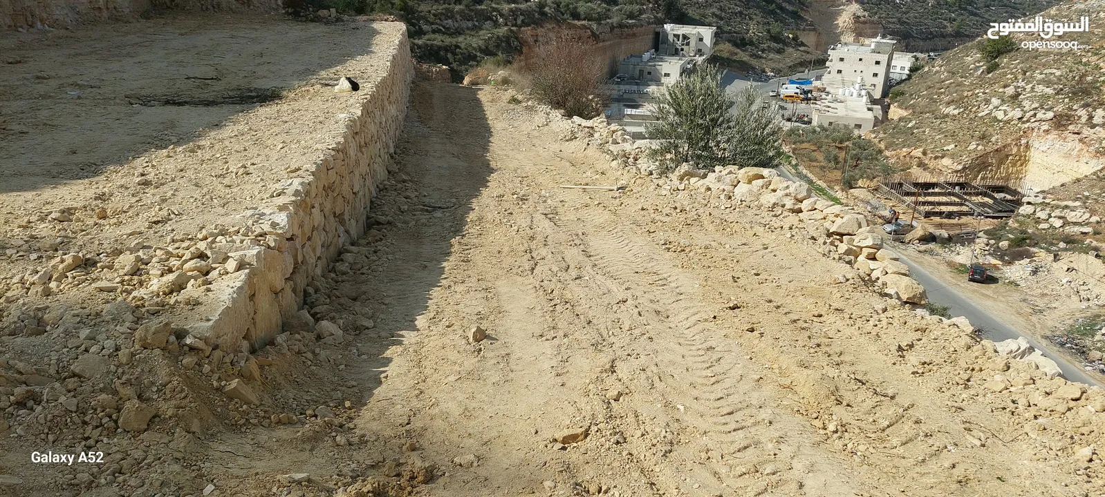 ارض للبيع في واد القف