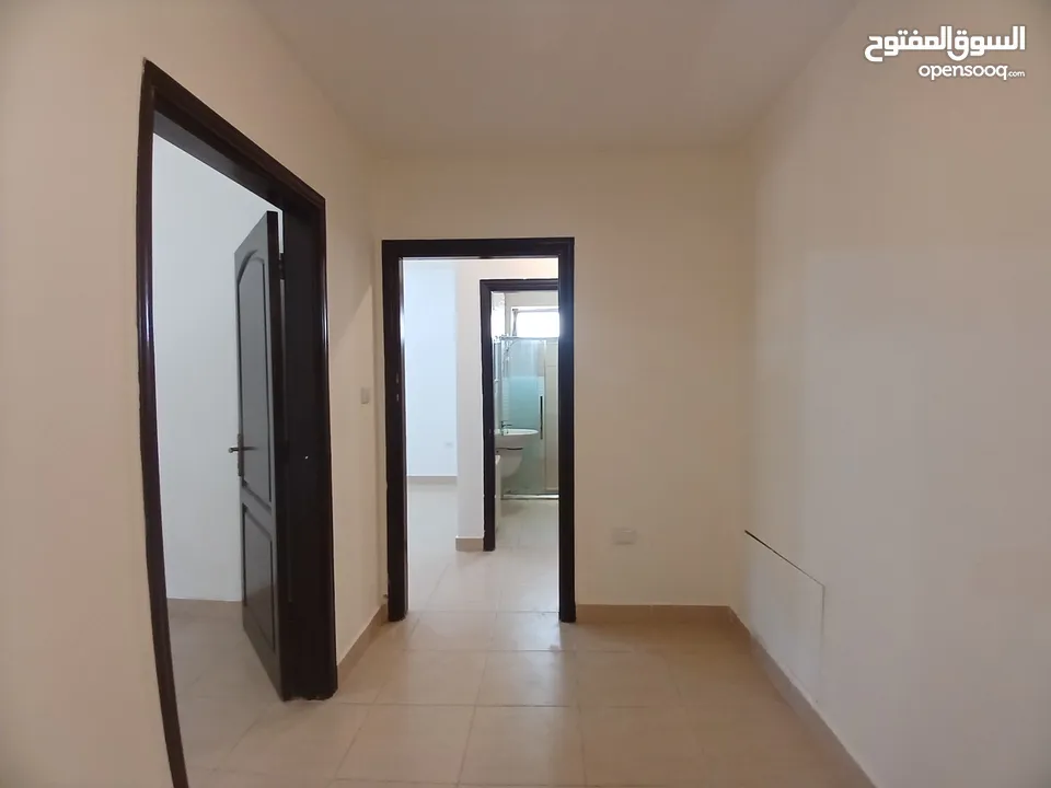 شقه فارغه للايجار سوبر ديلوكس في الجبيهه حي ام زويتينه