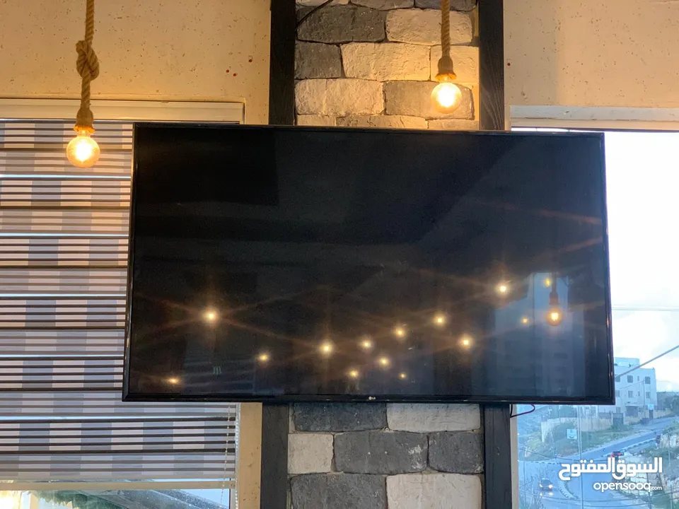 طقم كنب خارجي + شاشتين LG