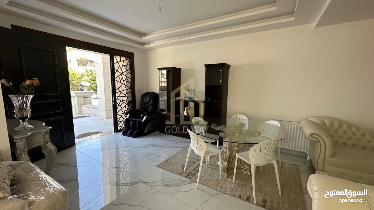 في أجمل مناطق الرابيه شقة أرضيه 196م مع ترس 50م بتشطيبات راقية / ref 9547