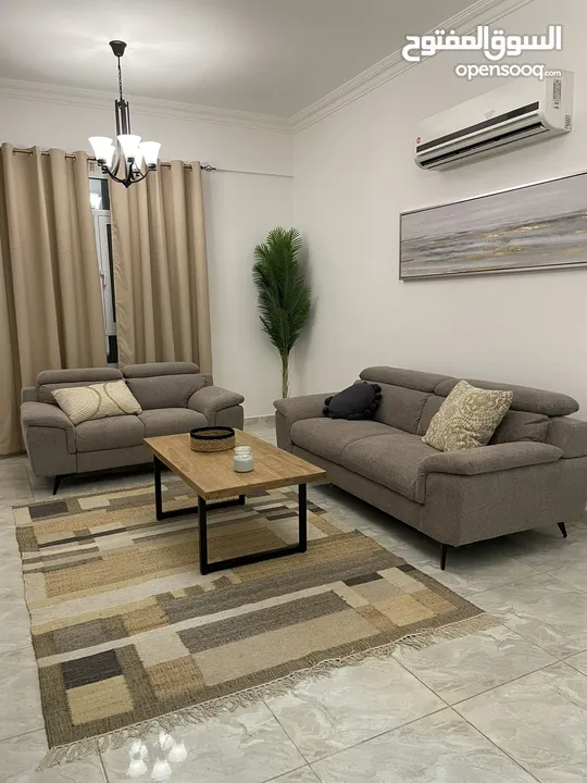 شقة فاخرة في بوشر للإيجار اليومي  Luxury flat in bousher للتواصل واتساب