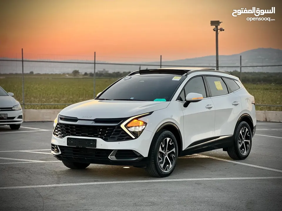 كايا سبورتاج  2022 فل الفل فتحة سقف  2x4 ///240Hp بنزين + كهرباء  ( Haybrid) 1600cc