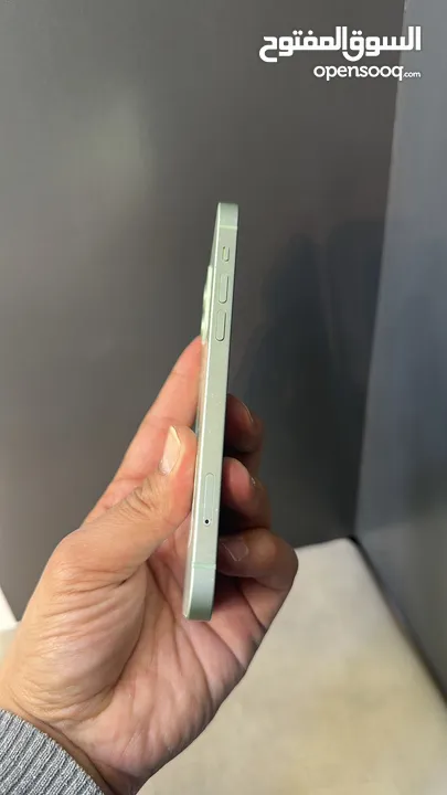 iPhone 12 64 GB  البطاريات من 88-93 مكفول اسبوعين