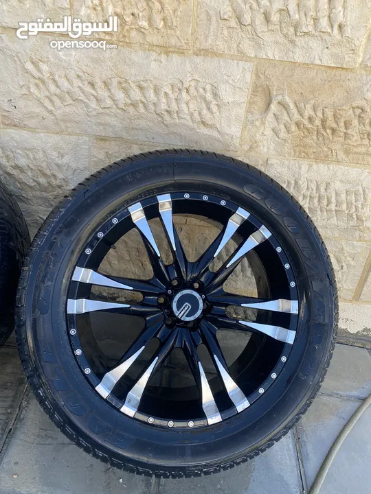 جنطات مع كوشوك قياس /255/20 بركب  على للبكبات  والجباات