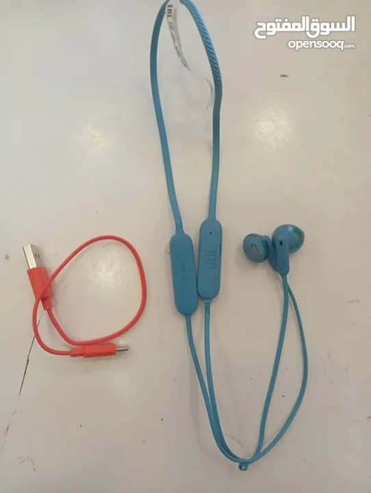 سماعات بلوتوث نوع jbl 215bt بحاله ممتازه كالجديد  بحاله ممتازه بسعر 100 شيقل والتوصيل مجاني