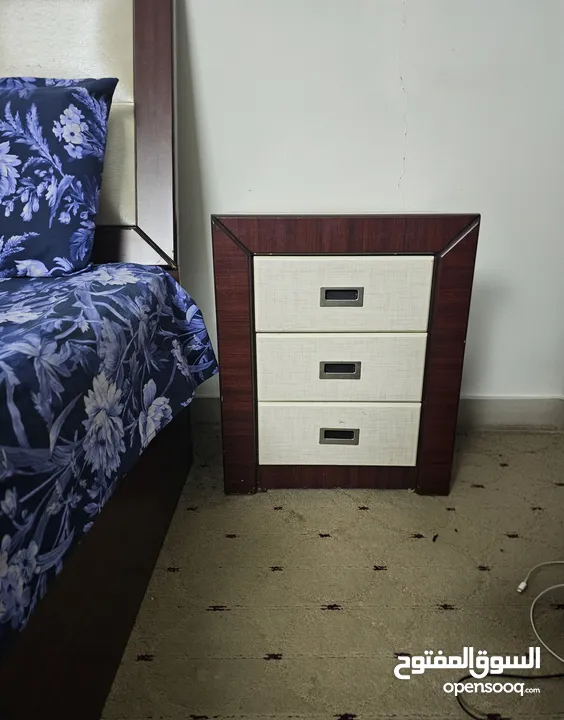 Six piece king size bedset