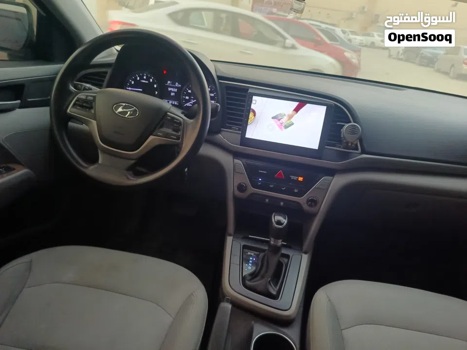 هيونداي النترا موديل 2017 بحاله ممتازه لا تحتاج إلى شي كل الامور طيبه