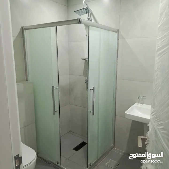 شقه فارغة للايجار في شميساني 3 نوم جديدة لم يسكن 540