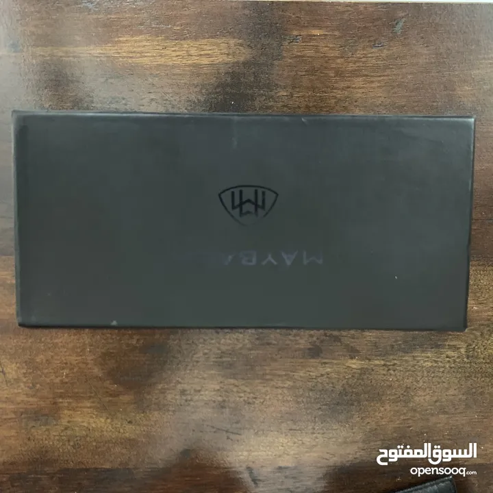 نظارات مايباخ جديدة بالكرتونة لم تستخدم نهائيا