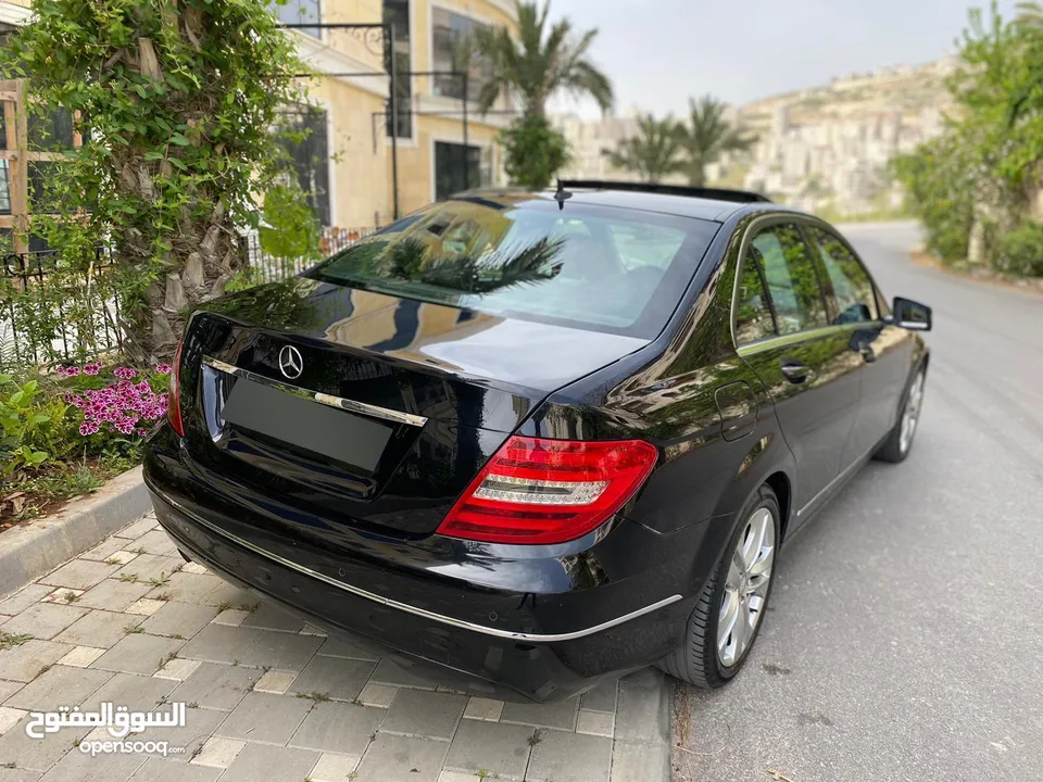 Mercedes Benz C180 بحالة ممتازة