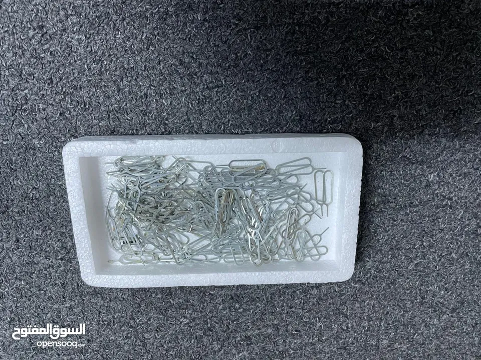 عده محل للبيع قطع غيار ايفون اصلي فكك بسعر حرق