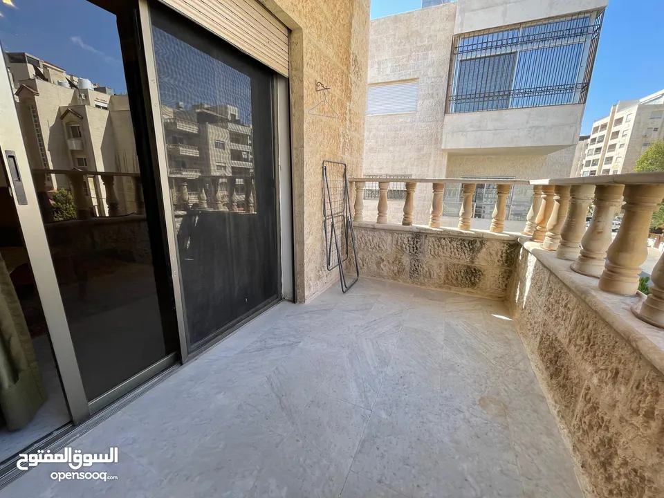 شقة مفروشة للإيجار في دير غبار  ( Property 39422 )