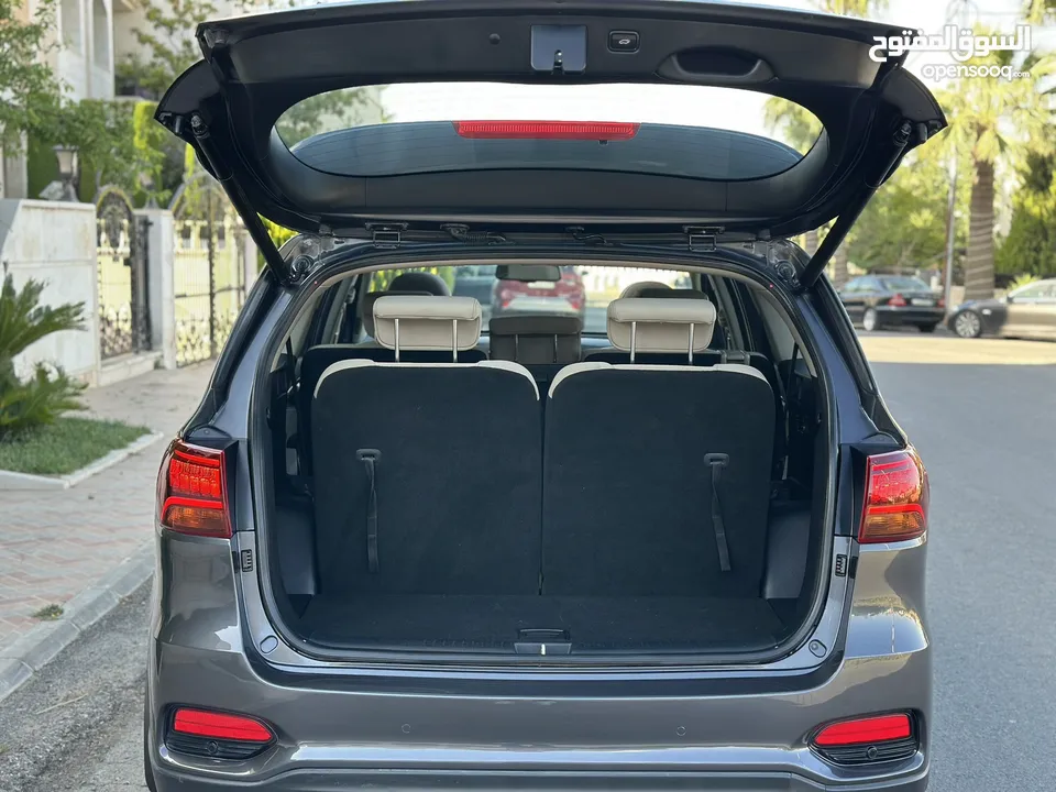 KIA SORENTO (SX) 2019 وارد الوكالة قاطع  مسافة 80 الف كم فل كامل اعلى صنف فحص كامل