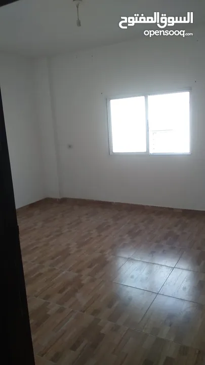 شقة للايجار طابق اول