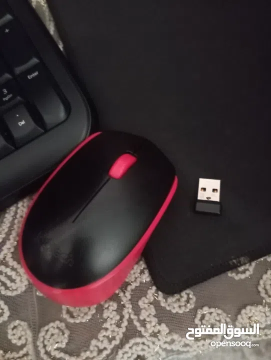 كمبيوتر مع فاره معها فلاشه وكيبورت سلك