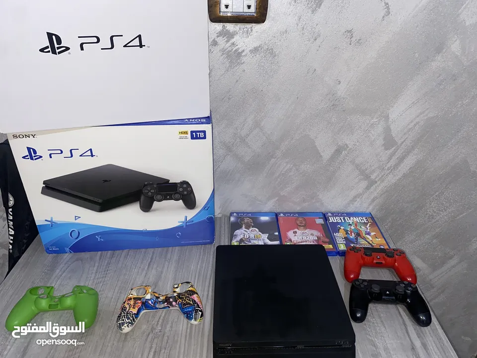 PS4 slim 1TP