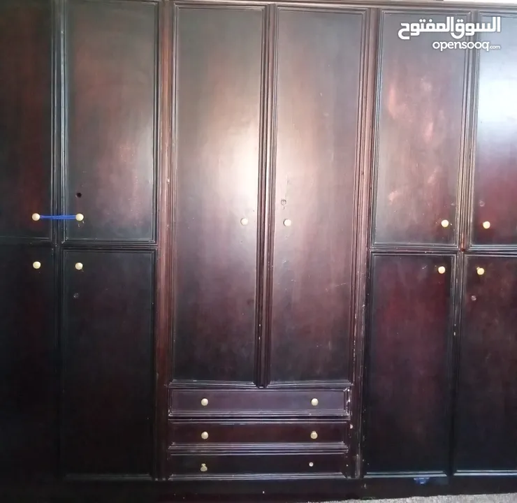 للجادين خزانة 5 ظرفات مع 3 جوارير الخزانة خشب لاتيه  كل ظرفة مقسومة ثلاث ظرفات كمان مع تخت حديد
