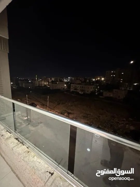 شقة واسعة للإيجار – الشرفة  قرب نادي بال فيت وملحمة الأمير