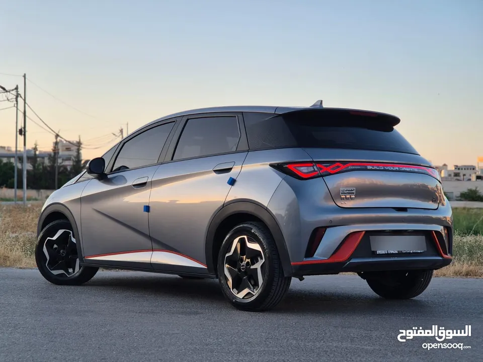 fashion- موديل 2022 BYD بي واي دي دولفين  لون فيراني ميتالك دهان الوكالة -5 كاميرات  فل كامل