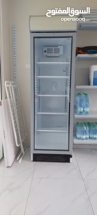 ثلاجة عرض باب واحد للبيع