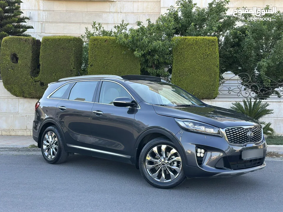 KIA SORENTO (SX) 2019 وارد الوكالة قاطع  مسافة 80 الف كم فل كامل اعلى صنف فحص كامل