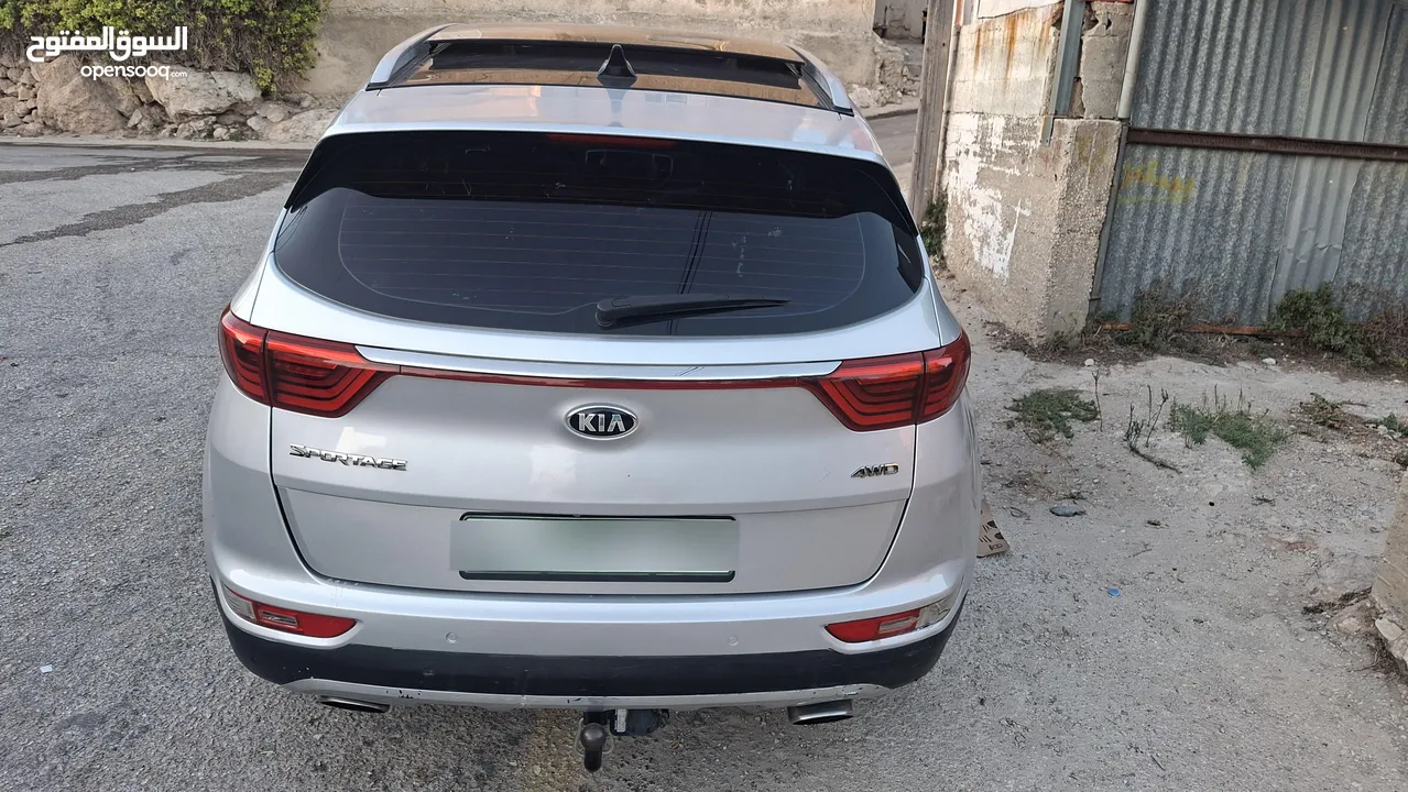 كيا سبورتج جتي لاين 2016ماتور2000ديزل فلل اضافات مع فتحة سقف بنوراما  بسعر حررررق كاش دهان شركة