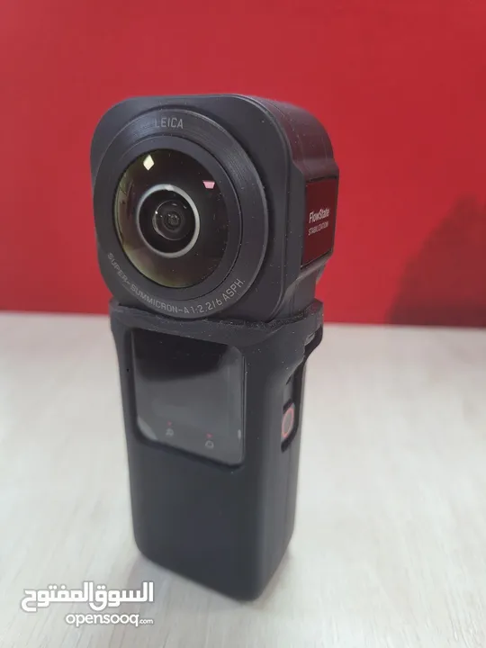 كاميرا Insta 360 1-inch 6K + مع عصا سلفي الخاص بها 3 متر