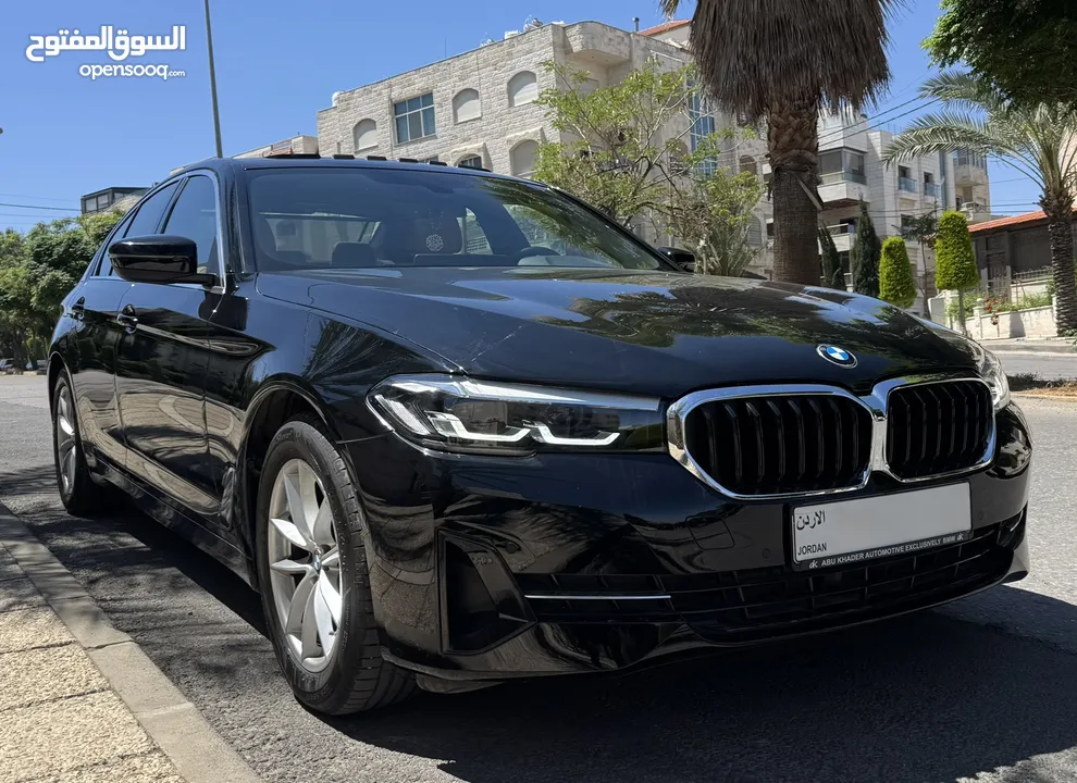 Bmw 520i 2022 للبيع ممشى (6) آلاف كيلو فقط
