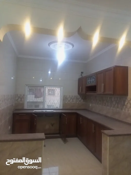 منزل طابق اول للبيع