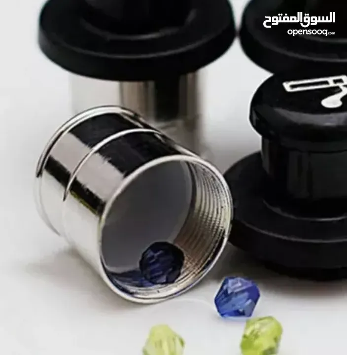 حافظة ادويه و مواد او خطره على شكل  تمويهي  ريموت و قداحه  لعدم العبث بها  وابعادها عن متناول ا