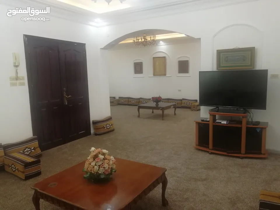 منزل مستقل مفروش للايجار للطلاب الخليجيين او العائلات الخليجية فقط