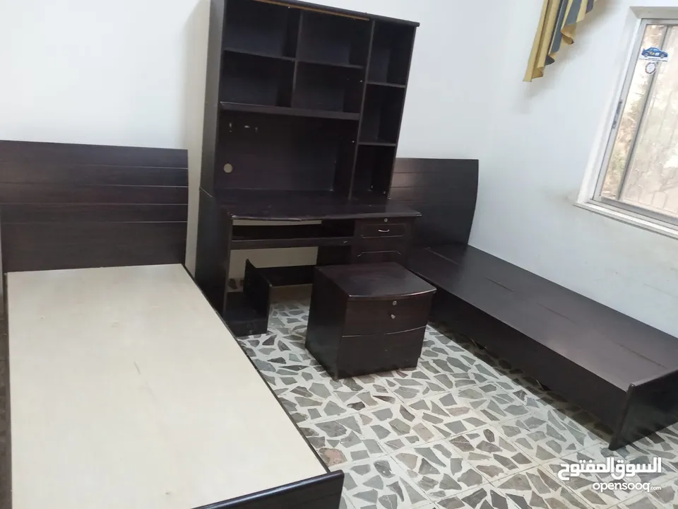 غرف نوم شبابي خشبةثقيب للبيع