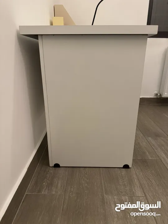 White Desk