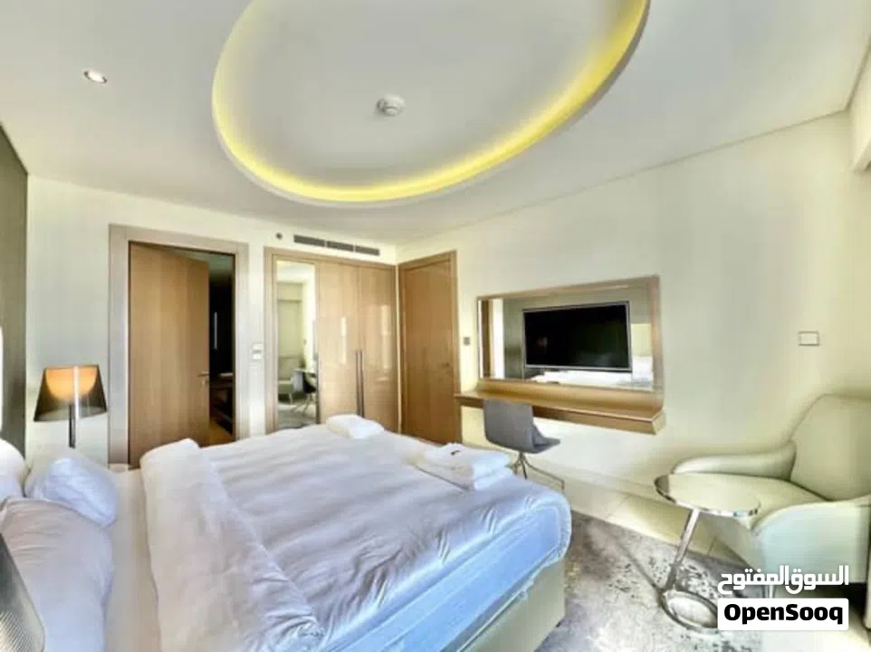اسكن الفخامه والرقي شقه متميزه بالخليج التجاري جاهزه للسكن مؤنثه بالكامل بافضل مطور