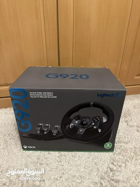 Logitech G920 wheel and paddles for gaming and better gaming experience. FOR ALL CONSOLES