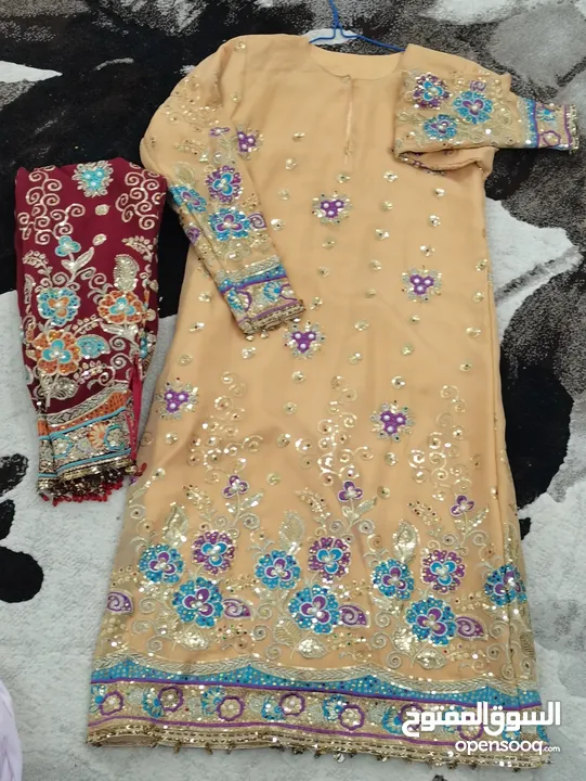 ملابس عمانيه تقليديه وفساتين