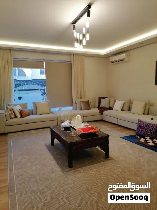بيت كبير و حديث للبيع - مدينة حمد  Beautiful and furnished House in Hamad Town