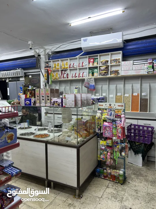 سوبر ماركت  دكان ثلاث مخازن مجهز بالكامل