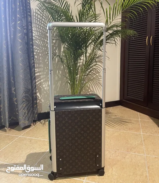 Louis Vuitton Travel Medium Sized Suit Case/ Hand Carry!! **1:1 Highest Quality Available**