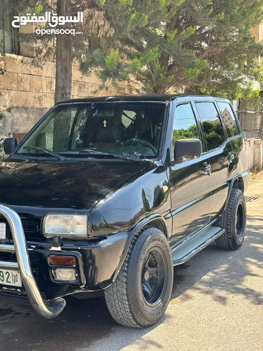 جيب نيسان تيرانو موديل 1995