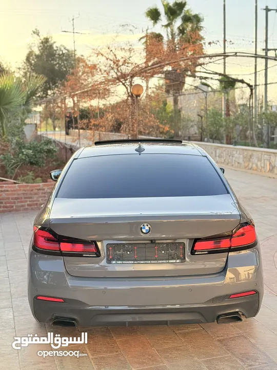 BMW 2023 530i وارد الشركه