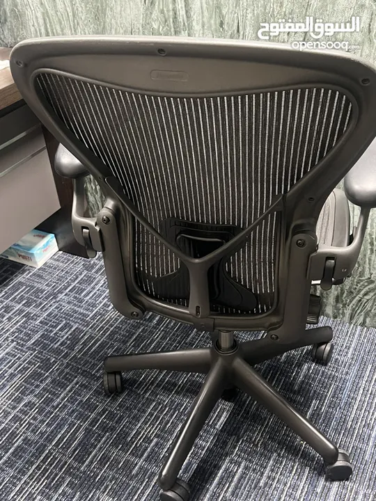 Harman miller Aeron chair size B