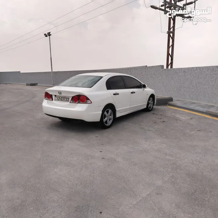 هوندا سيفيك 2006 بنزين لون لؤلؤي