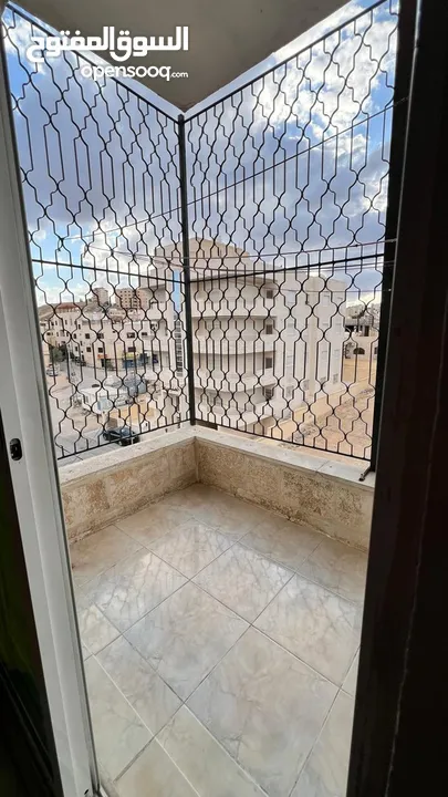 شقة للبيع بجانب فندق الجوابرة