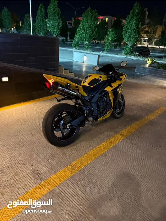 Yamaha R1 2011