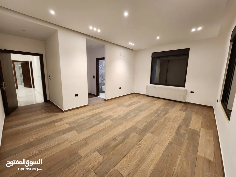 شقة للبيع على طريق المطار ( البنيات ) ref : 14364