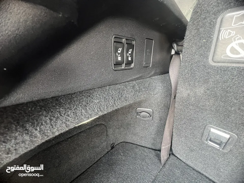 لكزس RX450hL موديل 2018 لون ابيض لؤلؤي وارد وصيانه الوكاله اعلى تصنيف من فئتها