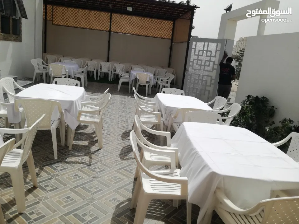 Rental of table and chair/استئجار طاولة وكرسي